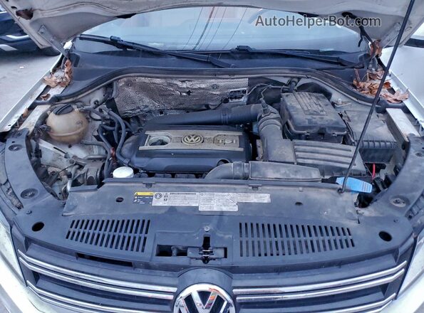 WVGAV7AX9HK022794 2017 VOLKSWAGEN TIGUAN White ძრავის განყოფილების ხედი