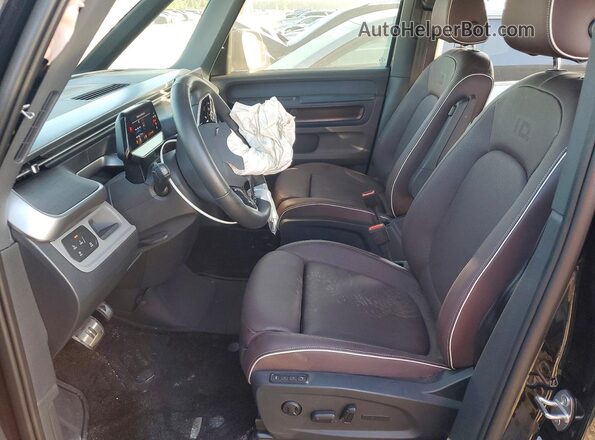 WVGAWVEB8SH016280 2025 VOLKSWAGEN ID Two Tone Widok wnętrza z przodu