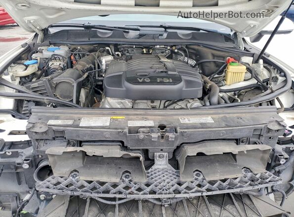 WVGEF9BP0GD011047 2016 VOLKSWAGEN TOUAREG White Engine compartment view