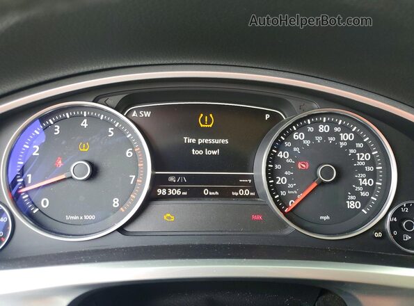 WVGEF9BP0GD011047 2016 VOLKSWAGEN TOUAREG White Instrument cluster view
