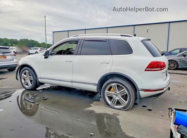 WVGEF9BP0GD011047 2016 VOLKSWAGEN TOUAREG White Rear left