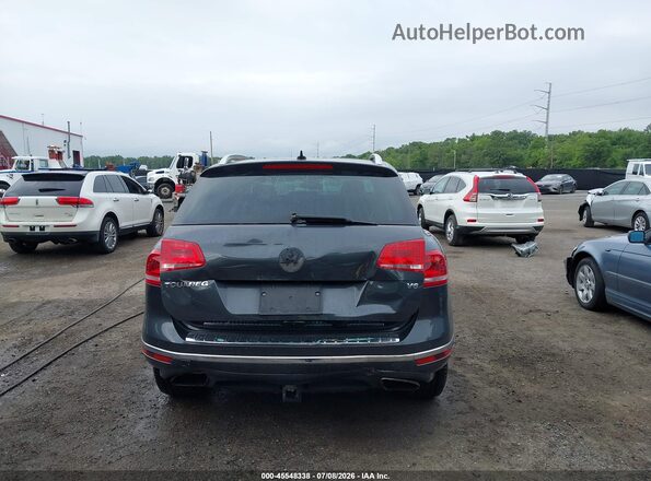 WVGEF9BP3GD004531 2016 VOLKSWAGEN TOUAREG Blue 