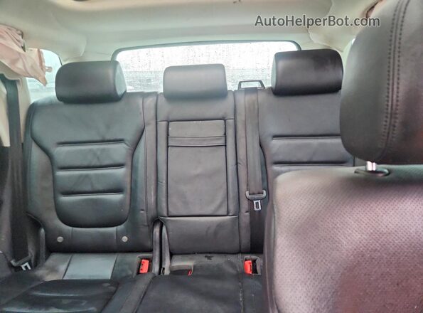 WVGEP9BP0GD005360 2016 VOLKSWAGEN TOUAREG Black უკანა სავარძლების ხედი