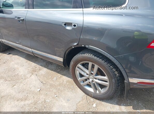 WVGEP9BP2GD001200 2016 VOLKSWAGEN TOUAREG Серый 