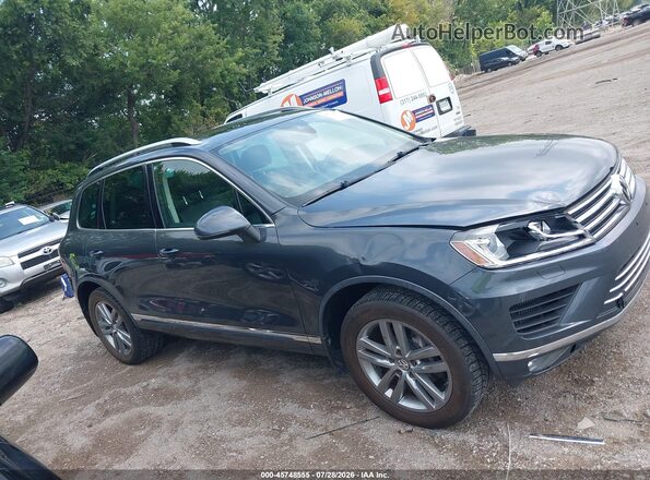 WVGEP9BP2GD001200 2016 VOLKSWAGEN TOUAREG Серый Вид задней части салона
