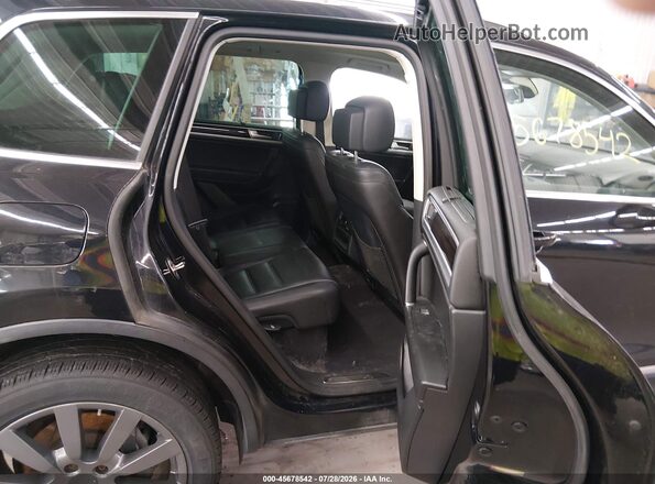 WVGEP9BP2GD003304 2016 VOLKSWAGEN TOUAREG Black Vista de la etiqueta del VIN