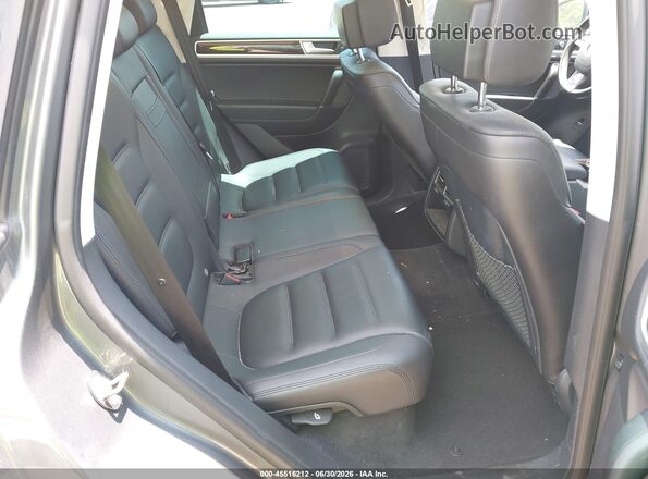 WVGEP9BP8GD004960 2016 VOLKSWAGEN TOUAREG Gray Вид наклейки з VIN-кодом