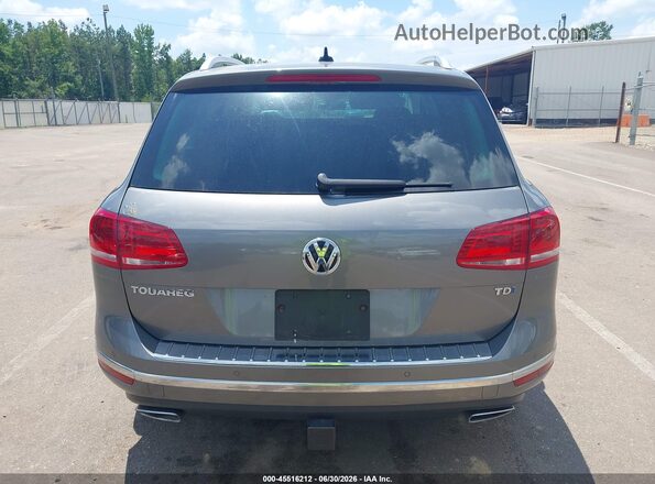 WVGEP9BP8GD004960 2016 VOLKSWAGEN TOUAREG Gray 