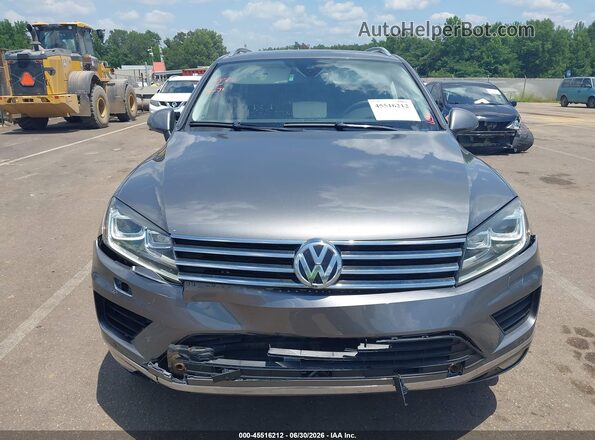 WVGEP9BP8GD004960 2016 VOLKSWAGEN TOUAREG Gray Вид щитка приладів