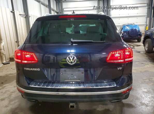 WVGGF7BP1HD006843 2017 VOLKSWAGEN TOUAREG Blue Rear view