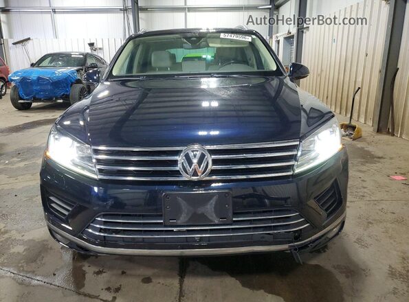 WVGGF7BP1HD006843 2017 VOLKSWAGEN TOUAREG Blue Front view