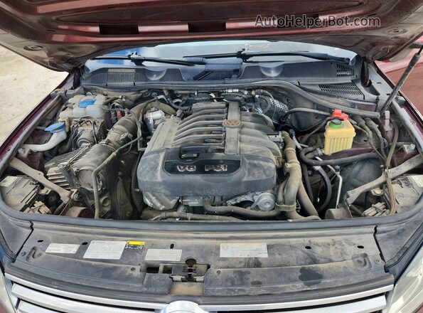 WVGGF7BP7HD002716 2017 VOLKSWAGEN TOUAREG Burgundy Engine compartment view