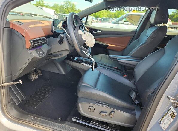 WVGGNPE26NP068395 2022 VOLKSWAGEN ID.4 Silver Front interior view