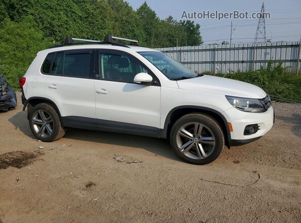 WVGNV7AX8HK015448 2017 VOLKSWAGEN TIGUAN White Delantero derecho