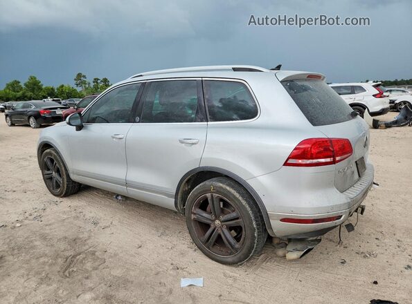 WVGRF7BP6HD001453 2017 VOLKSWAGEN TOUAREG Серебряный Задняя левая четверть