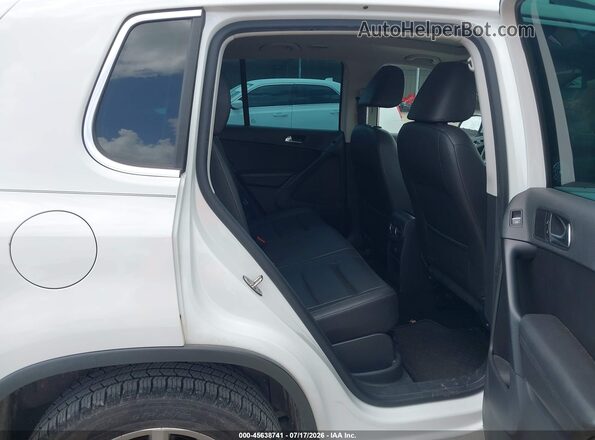 WVGRV7AX1HW503814 2017 VOLKSWAGEN TIGUAN White VIN კოდის სტიკერის ხედი