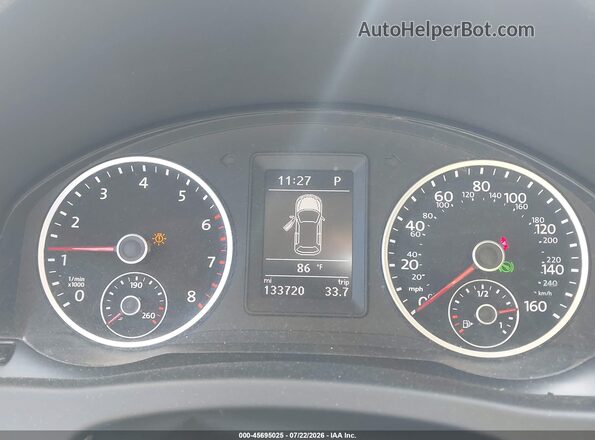 WVGRV7AX9HW503608 2017 VOLKSWAGEN TIGUAN White Вид задніх сидінь