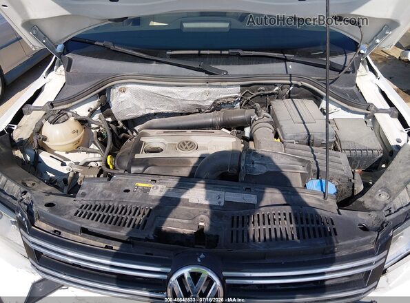 WVGSV7AX5HW500688 2017 VOLKSWAGEN TIGUAN White უკანა ხედი