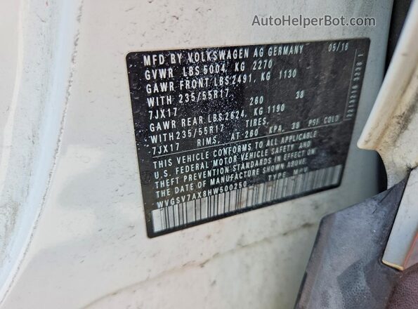 WVGSV7AX8HW500250 2017 VOLKSWAGEN TIGUAN White Widok komory silnika