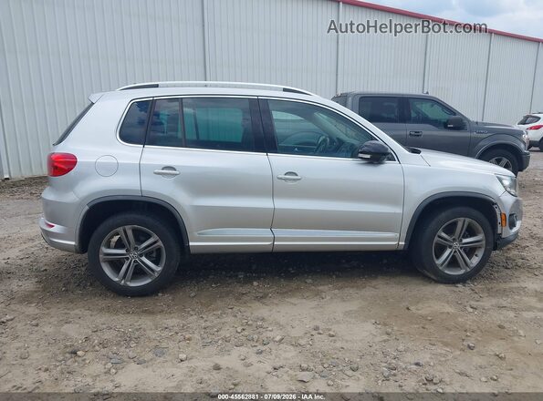 WVGTV7AX2HK008065 2017 VOLKSWAGEN TIGUAN Silver Vista interior trasera