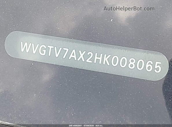 WVGTV7AX2HK008065 2017 VOLKSWAGEN TIGUAN Silver 