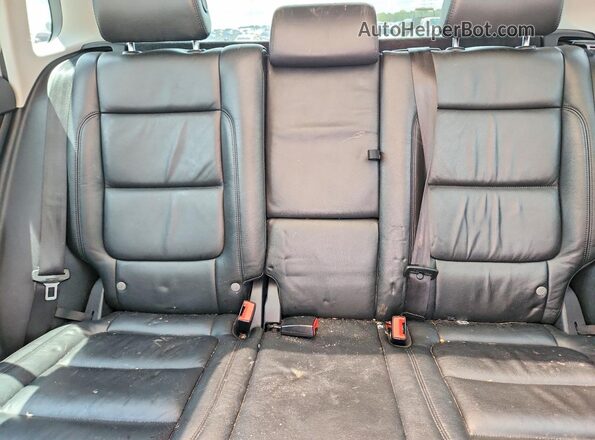 WVGTV7AX4HW507667 2017 VOLKSWAGEN TIGUAN White უკანა სავარძლების ხედი