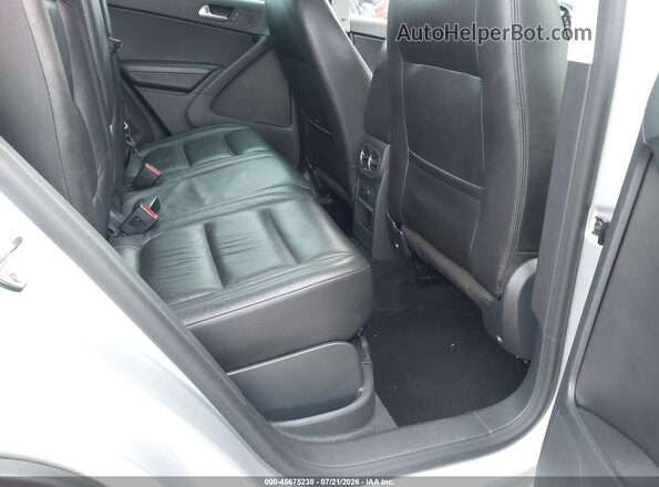 WVGUV7AX2HW509602 2017 VOLKSWAGEN TIGUAN Silver VIN კოდის სტიკერის ხედი
