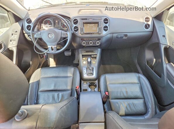WVGUV7AX3HW509690 2017 VOLKSWAGEN TIGUAN Silver Vista del salpicadero