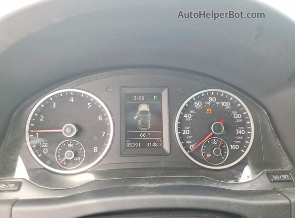 WVGUV7AX8HK036652 2017 VOLKSWAGEN TIGUAN White Widok zestawu wskaźników
