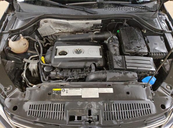 WVGVV7AX3HK034490 2017 VOLKSWAGEN TIGUAN Black Widok komory silnika