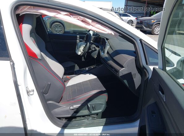 WVW3A7CD1PW184146 2023 VOLKSWAGEN GOLF White Вид салону спереду