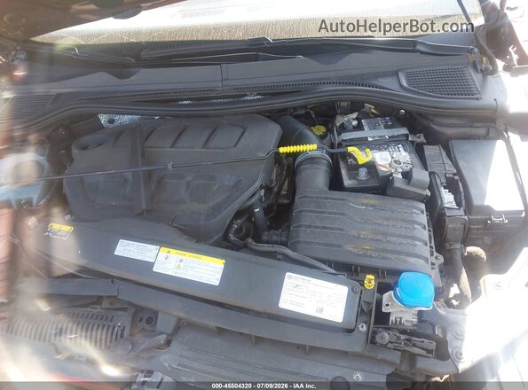 WVW6A7CD4PW120213 2023 VOLKSWAGEN GOLF Red Widok z tyłu