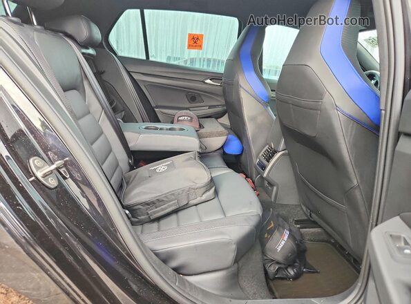 WVWAB7CD6PW164589 2023 VOLKSWAGEN GOLF Черный Вид задних сидений