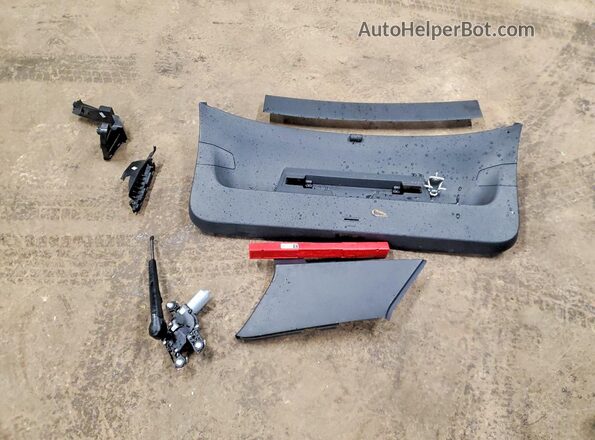 WVWFB7CD0SW213378 2025 VOLKSWAGEN GOLF Black Շարժիչի բաժամունքի տեսք