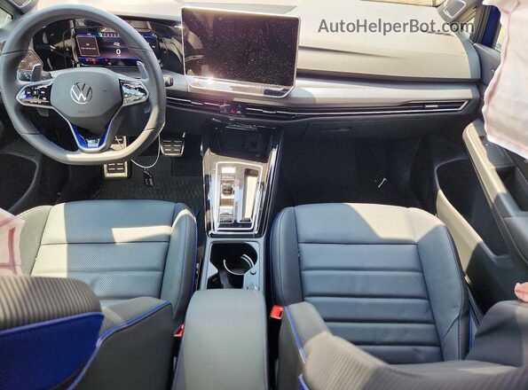 WVWJF7CD3TW177217 2026 VOLKSWAGEN GOLF Blue Dashboard view