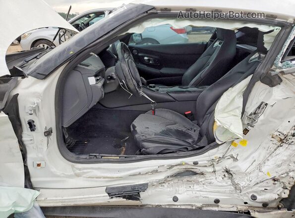 WZ1DB0C01NW049558 2022 TOYOTA GR White Front interior view