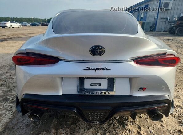 WZ1DB0C02MW038616 2021 TOYOTA GR Silver Widok z tyłu