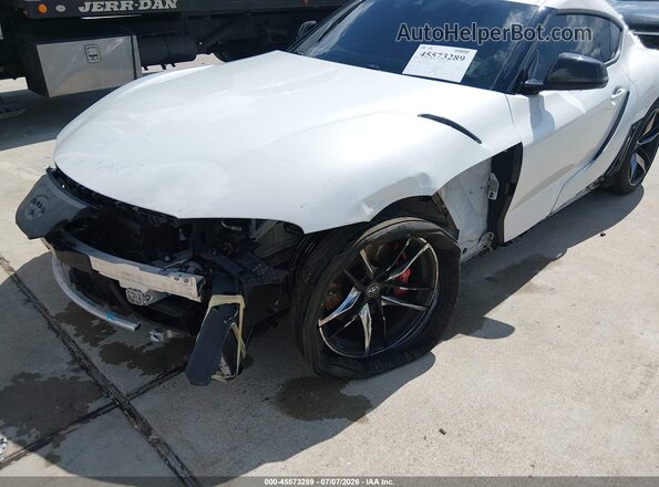 WZ1DB0C03NW046810 2022 TOYOTA GR SUPRA White Widok z przodu
