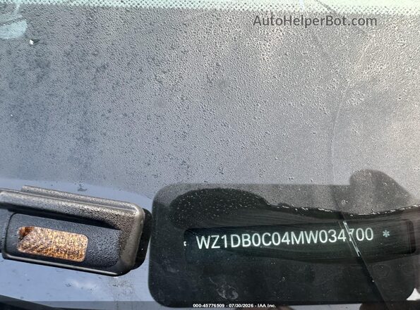 WZ1DB0C04MW034700 2021 TOYOTA GR SUPRA Silver Vista del compartimento del motor