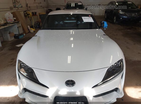 WZ1DB0C06NW046851 2022 TOYOTA GR SUPRA White ხელსაწყოთა პანელის ხედი