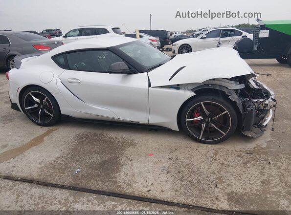 WZ1DB0C09NW048433 2022 TOYOTA GR SUPRA White Rear interior view