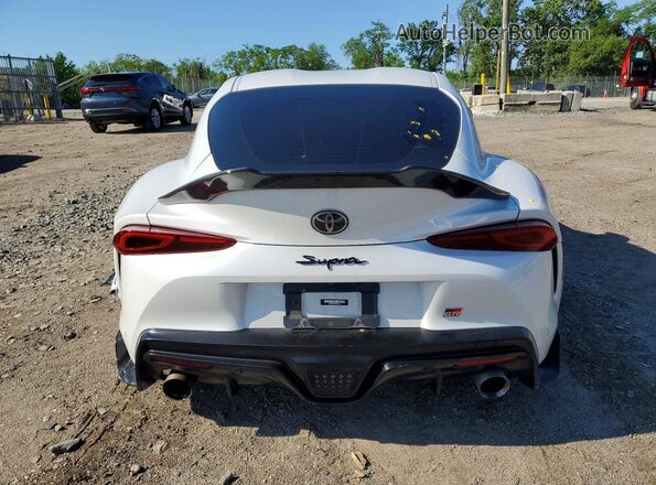 WZ1DB0C09NW050134 2022 TOYOTA GR White Rear view