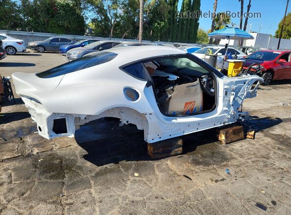 WZ1DB0G06TW076195 2026 TOYOTA GR White Հետևի աջ