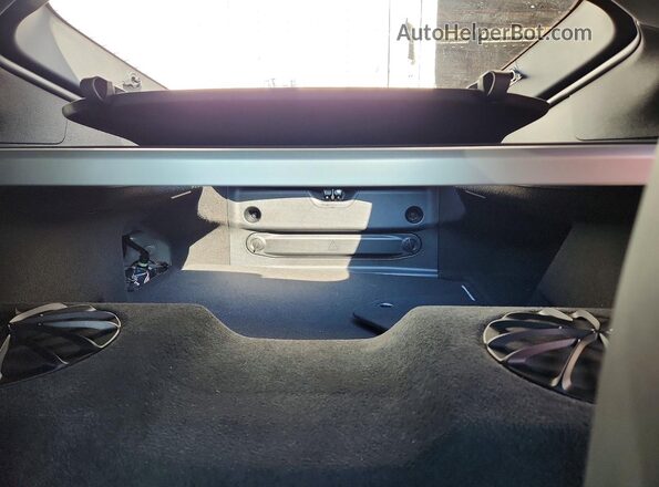 WZ1DB2C03NW049430 2022 TOYOTA GR Silver Հետևի նստատեղերի տեսք
