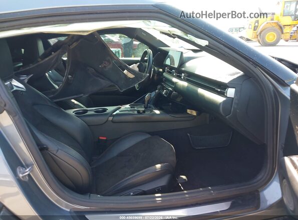 WZ1DB2C04NW049016 2022 TOYOTA GR SUPRA Gray Widok wnętrza z przodu