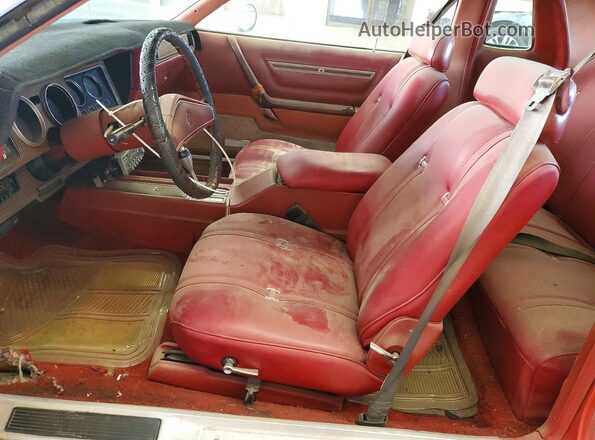 XS22G8R240100 1978 DODGE MAGNUM Красный Вид салона спереди