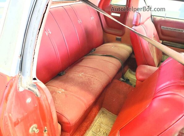 XS22G8R240100 1978 DODGE MAGNUM Красный Вид задних сидений