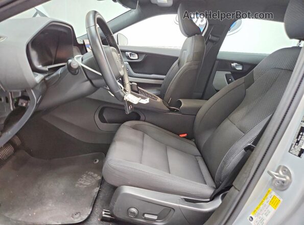 YSMED3KA1PL133154 2023 POLESTAR 2 Серый Вид салона спереди