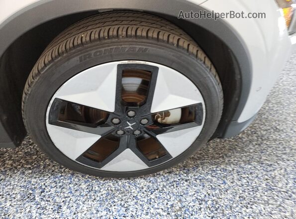 YSMED3KA1PL133154 2023 POLESTAR 2 Серый 