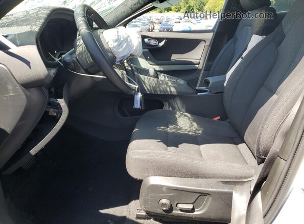 YSMED3KAXPL126591 2023 POLESTAR 2 Silver 